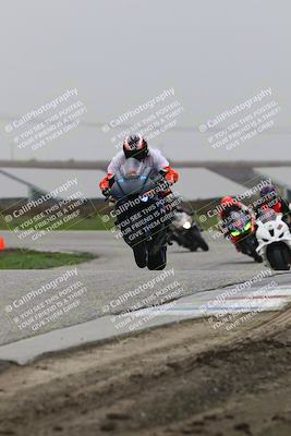 media/Nov-29-2025-TrackDaz (Sat) [[10ae2d9bce]]/A Group/Session 4 (Wheelie Bump)/